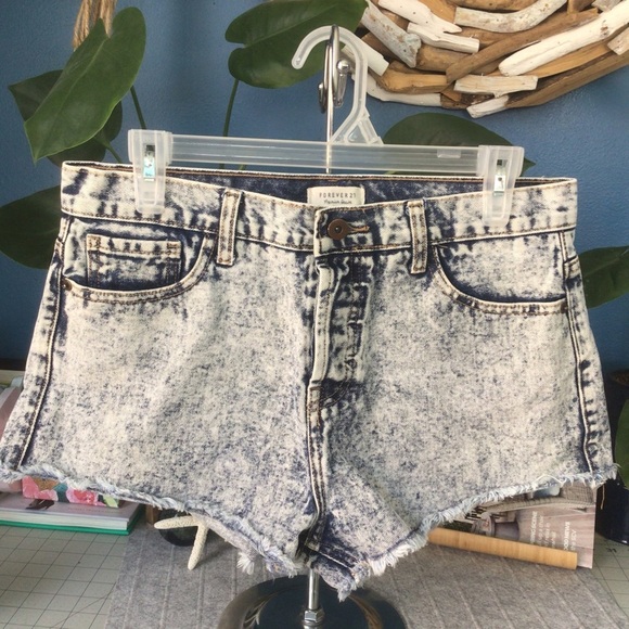 Forever 21 Distress Shorts - Picture 1 of 9